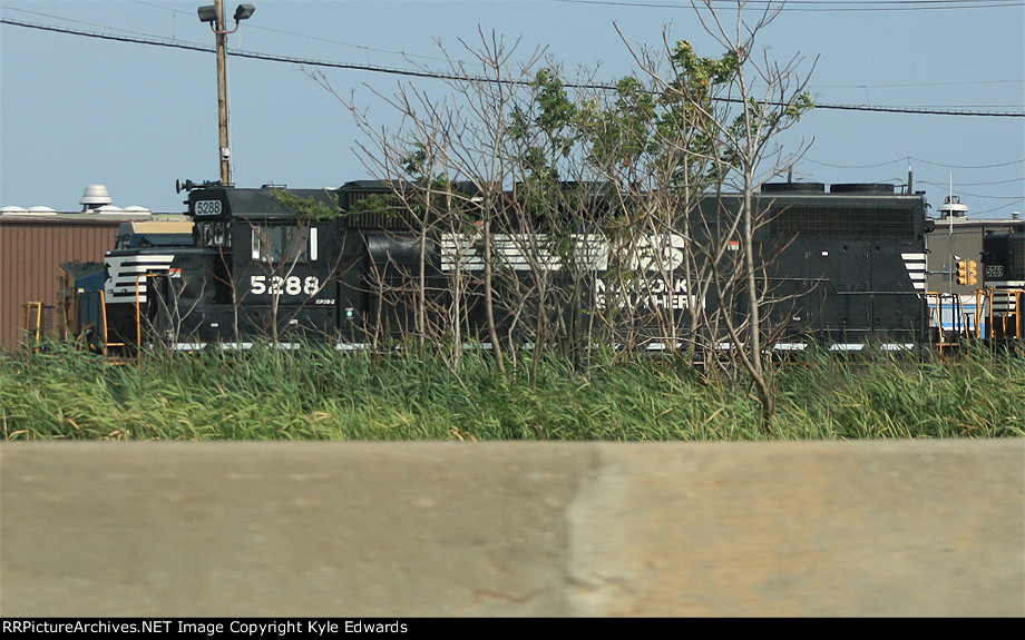 NS GP38-2 #5288